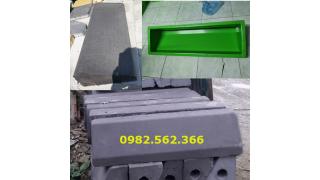 Cách sản xuất bó vỉa bê tông giả đá